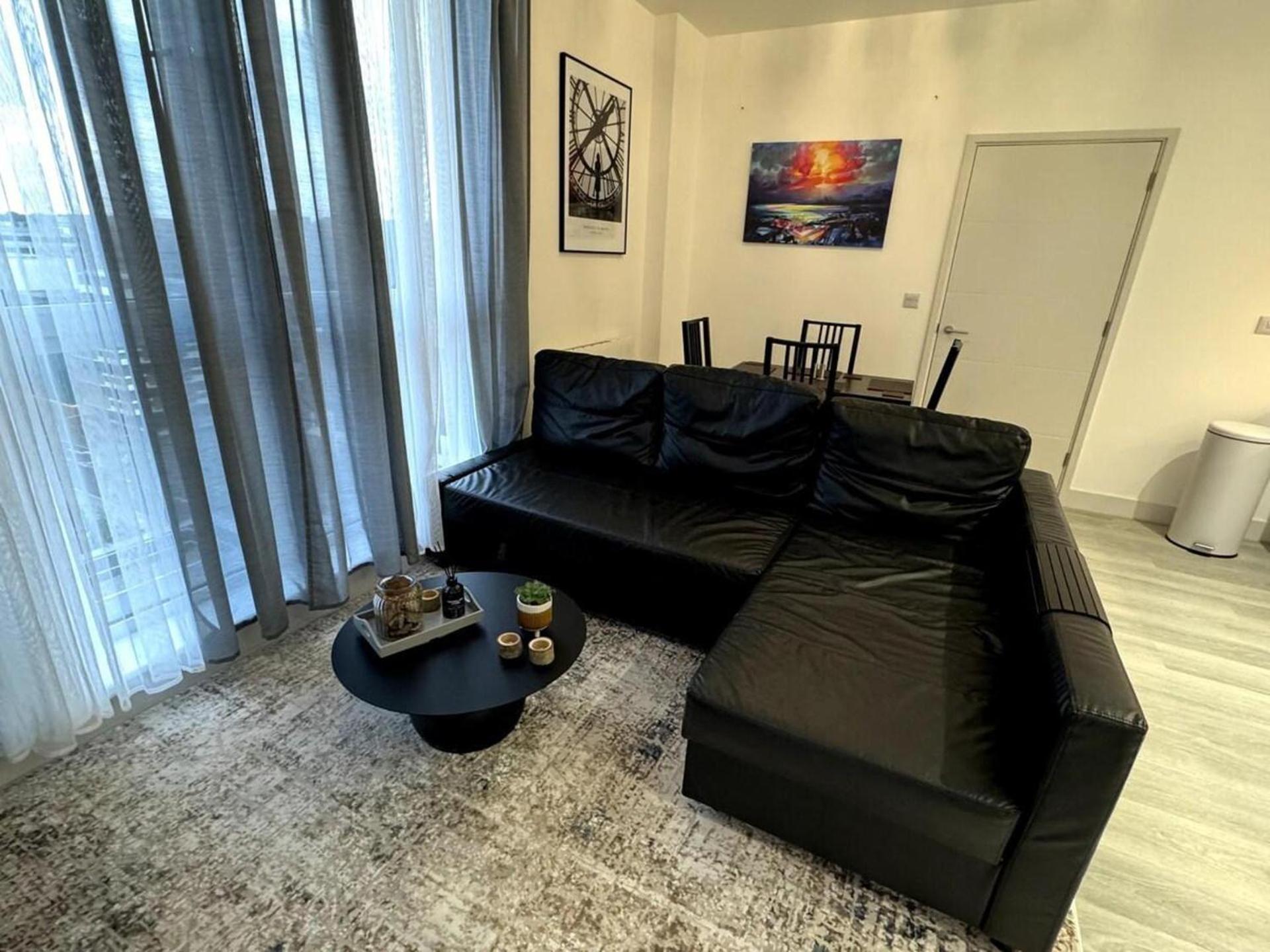 Cozy Bracknell Apartment With Modern Amenities Esterno foto